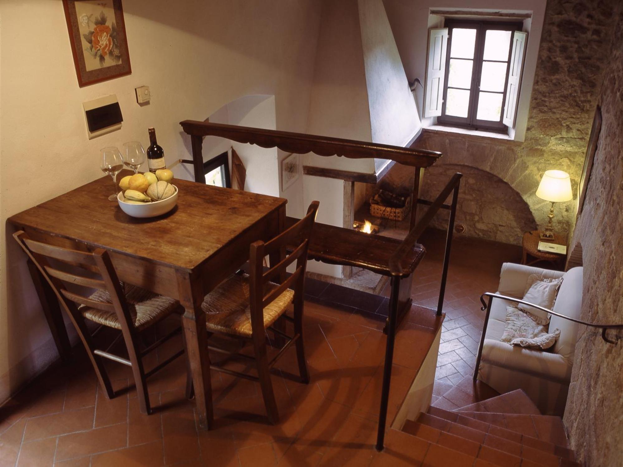 Вілла Pieve Di Caminino Historic Farm Podere Caminino Номер фото