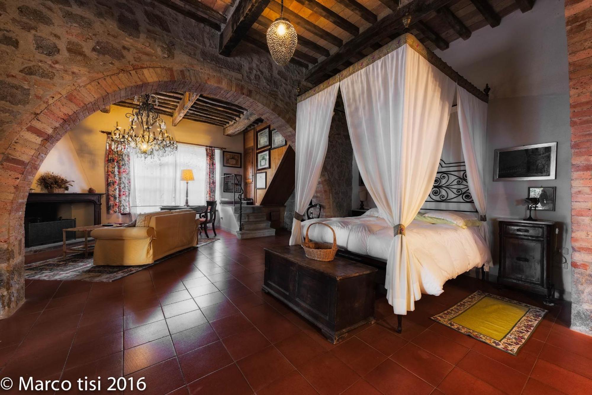 Вілла Pieve Di Caminino Historic Farm Podere Caminino Номер фото